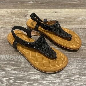 Vangelo Flat Sandal Africa 12 V Black Rhinestone Greek Style Thong Shoe Size 9
